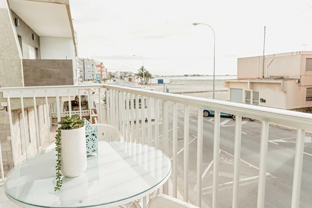 Apartamento Frente Al Mar, Familiar Y Acogedor. 산타 폴라 외부 사진