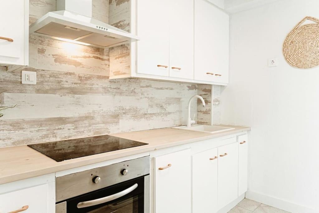 Apartamento Frente Al Mar, Familiar Y Acogedor. 산타 폴라 외부 사진