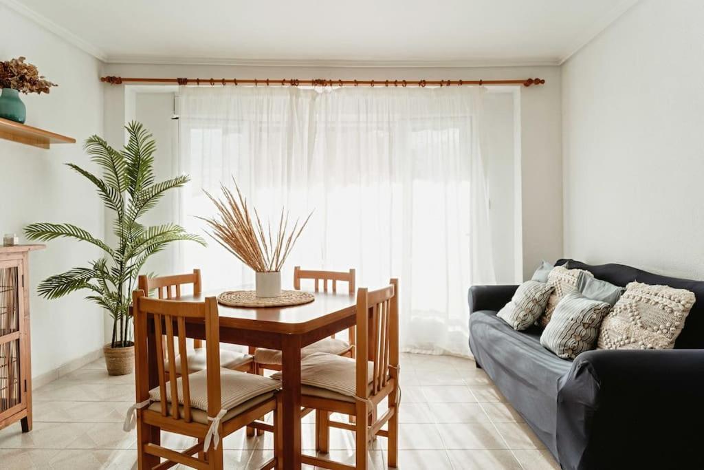 Apartamento Frente Al Mar, Familiar Y Acogedor. 산타 폴라 외부 사진