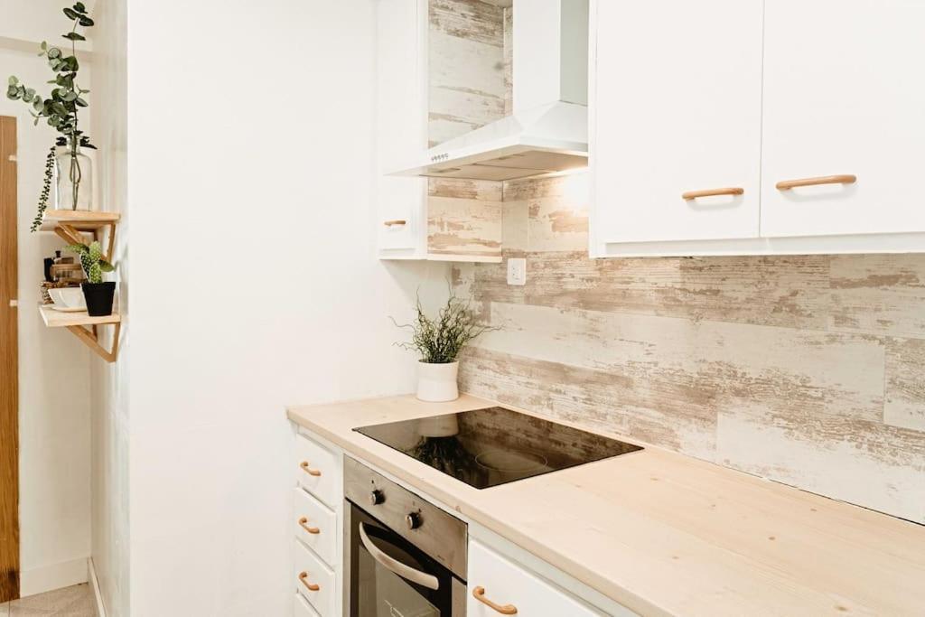 Apartamento Frente Al Mar, Familiar Y Acogedor. 산타 폴라 외부 사진